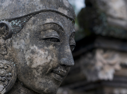 The Philosophy of Light & Art